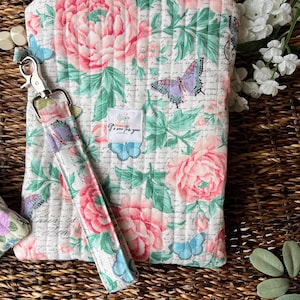 kindle zip sleeve with keychain, padded kindle sleeve, book lover gift, fabric book sleeve, kindle cover