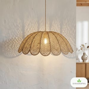 Pantalla de lámpara tejida a mano con hojas de palma: Lámpara colgante estilo boho marroquí