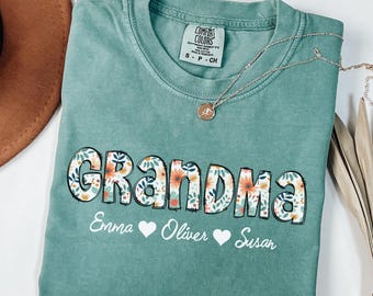 Camisa floral personalizada para abuela Comfort Colors®, camisa floral para abuela con nombres, regalo personalizado para abuela, camisa Gigi, regalo para el Día de la Madre