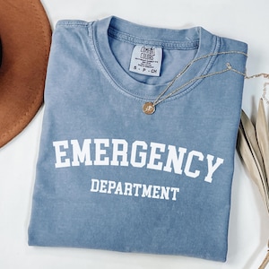 Camiseta de enfermera de urgencias Comfort Colors®, camiseta de enfermera de urgencias, enfermera de medicina de urgencias, regalo de enfermera de urgencias, regalo para enfermera de urgencias