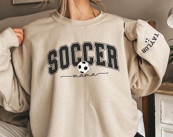 Sudadera personalizada para mamá futbolera con nombre en la manga, suéter para mamá futbolera, camiseta de fútbol para mamá, regalo para mamá futbolera, camiseta de otoño para fútbol