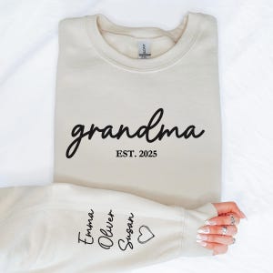 Custom Grandma Sweatshirt With Names On Sleeve, Personalized Granny Hoodie, Gramma Outfit, Gigi Mimi Clothing, Mothers Day Gifts