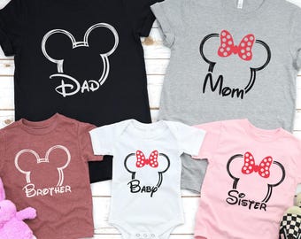 Magliette coordinate per la famiglia Disney, maglietta personalizzata per la famiglia Disney, maglietta per il viaggio in famiglia Disney, magliette personalizzate per la famiglia con orecchie di Minnie e Topolino Disney