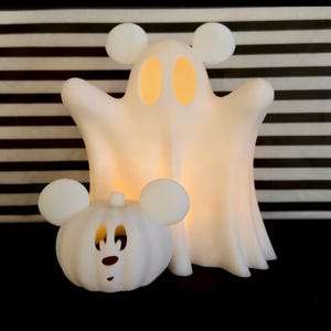 Mickey Mouse Halloween Ghost and Jack o&#39;Lantern Light Up Figure