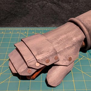 Foam Gauntlet
