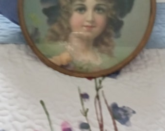 Large Round Frame with 1920's Picture