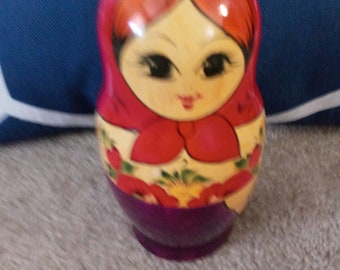 Matryoshka Russian Nesting/Stacking Dolls/ 10 Pieces