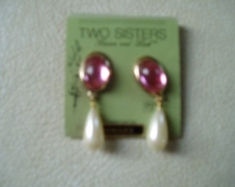 TwoSisters Whimsies Cabachon Pearl Drop Earrings