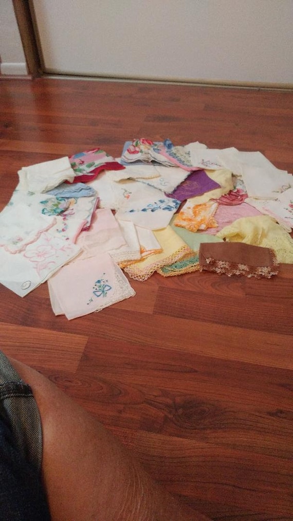 37 Vintage Hankies Fancy/Plain/Embroidered/Crochet