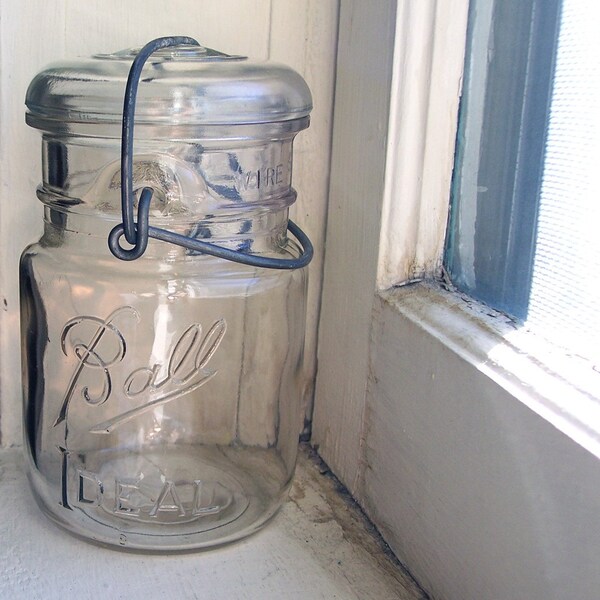 Clear Pint Lightning Jar from Ball