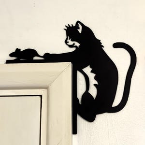Cat & Mouse Door Corner Decor, Whimsical Window Corner Art, Playful Home Accent, Charming Pet-Themed Wall Decor, Corner Design