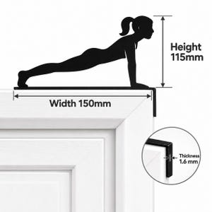 K&ouml;nnte beinhalten: Eine schwarze Metallsilhouette einer Person in Plank-Position, die auf einen T&uuml;rrahmen gesetzt wird. Das Objekt hat eine H&ouml;he von 115 mm, eine Breite von 150 mm und eine Dicke von 1,6 mm, wie durch die technischen Diagramme im Bild dargestellt.