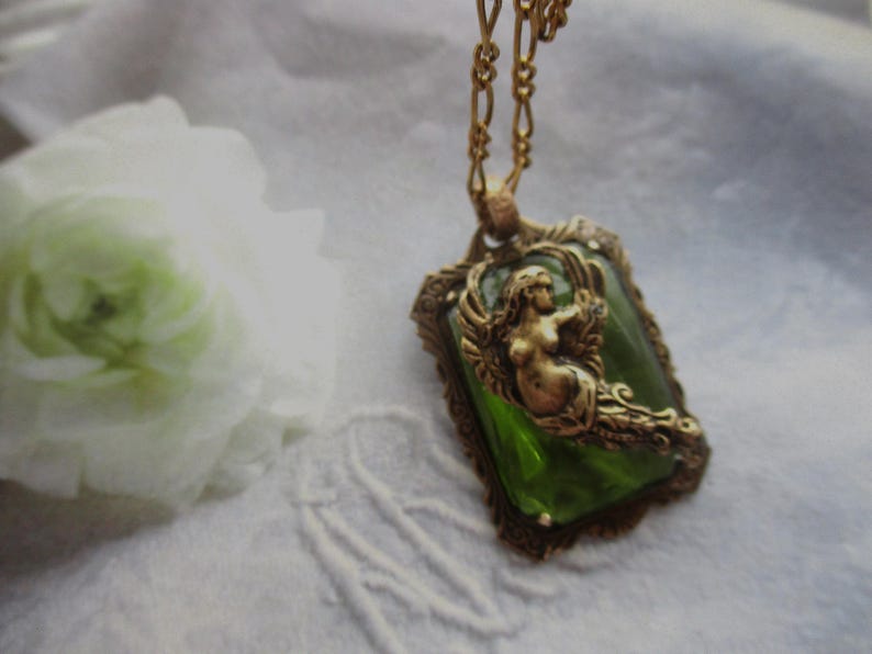 Original Design, French Classic Angel In The Stained Glass Window Design Necklace, Vintage French Classic Angel As A Necklace Classic Bild 1