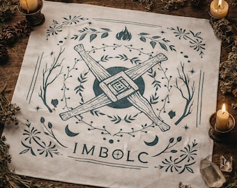 Imbolc Altar Cloth, Brigid's Cross Tarot Cloth, Pagan Holiday Ritual Cloth