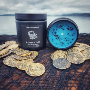 Pirate&#39;s Lair Candle || sea salt + musk || handmade soy wax candle || container candle || 9 oz candle || ocean scented candle || cotton wick