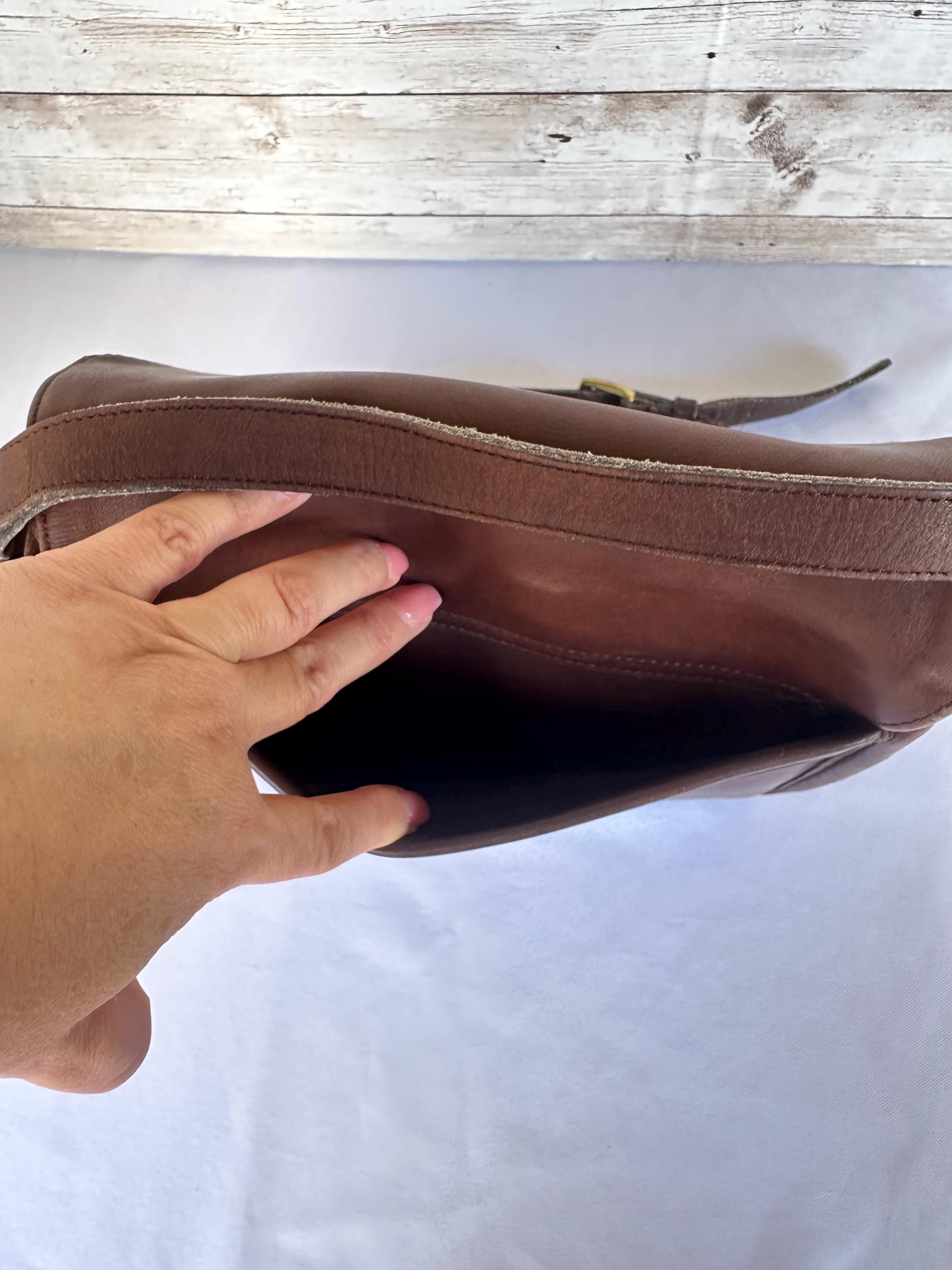 Vintage Coach Brown Glove-tanned Leather Crossbody Bag – 1990s
