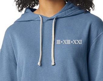 Personalized Roman Numeral Sweatshirt Hoodie Gift for Men And Women Anniversary Wedding Present