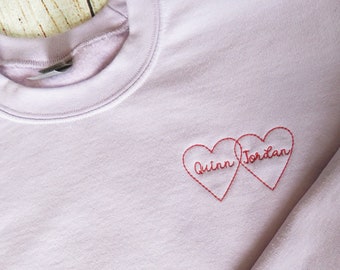 Personalized Intertwined Hearts Embroidered Sweatshirt Gift For Mom Custom Kid Name Sweatshirt For Grandma Grandchildren Memory Shirt