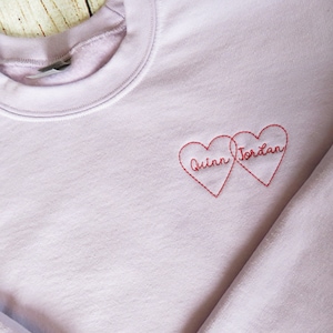 Personalized Intertwined Hearts Embroidered Sweatshirt Gift For Mom Custom Kid Name Sweatshirt For Grandma Grandchildren Memory Shirt