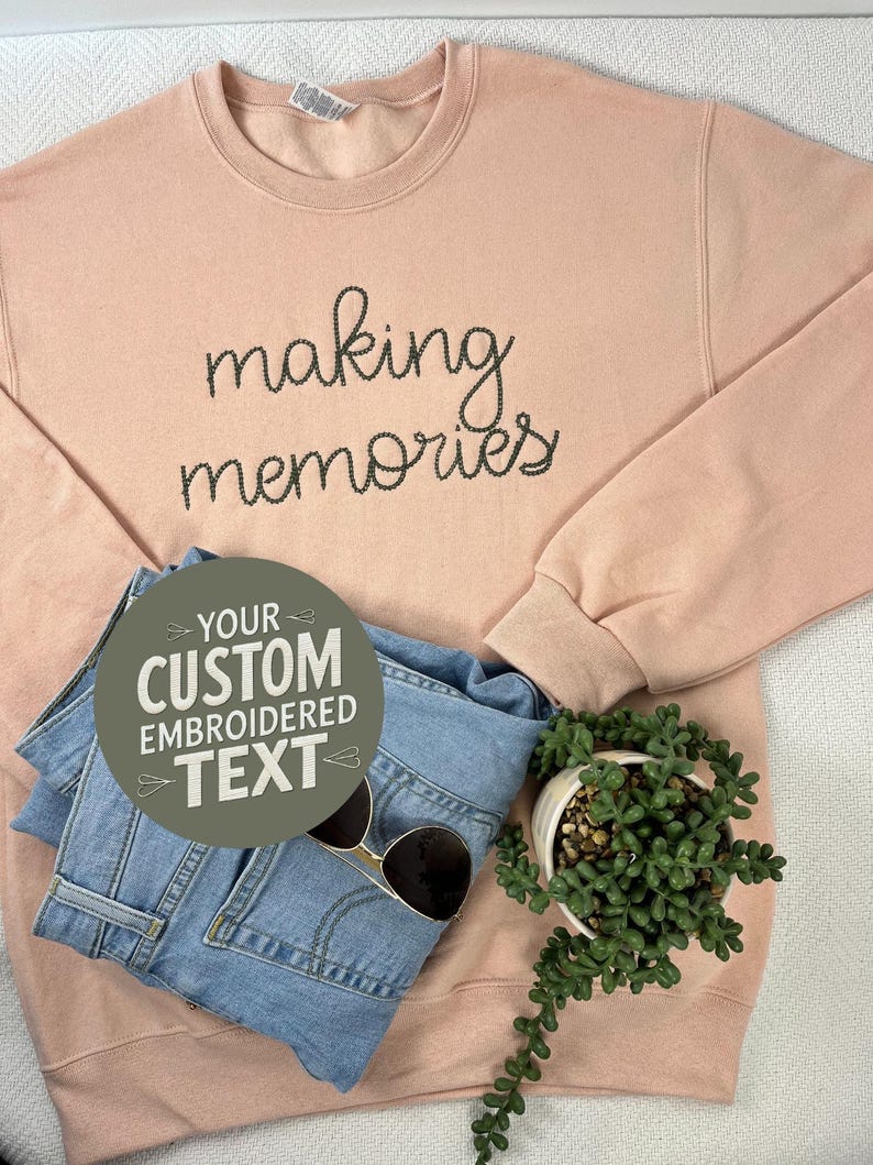 Personalized Small Chain Stitch Text Sweatshirt With Embroidered Phrase No Minimum Bild 1