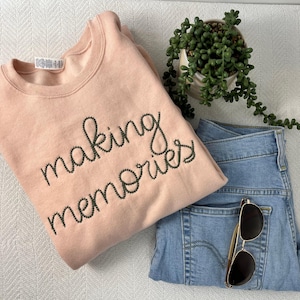 Personalized Small Chain Stitch Text Sweatshirt With Embroidered Phrase No Minimum Bild 7