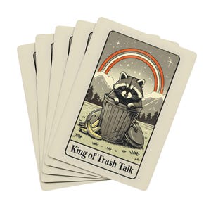 Wasbeer pokerspeelkaarten leuk kaartspel cadeau voor papa met retro thema, King of Trash Talk-ontwerp Card & Poker Night Essentials