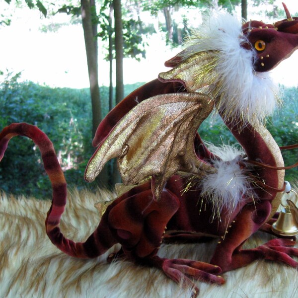 Reserved for lisahinkle61, This is Gypsy, a Riever Shoulder Dragon by Dragontry
