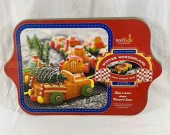 Williams Sonoma Car Cake Pan Kids Gold Good Nordic Ware Winter Wonderland USA
