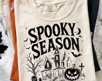 Comfort Colors® Spooky Season Shirt, Vintage Haunted House Tee, Halloween Pumpkin Sweatshirt, Retro October Fall Gift, Halloween Party Tee