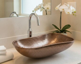 Gehämmerte Ovale Gefäßspüle aus Kupfer | Handgefertigtes Modernes Waschbecken