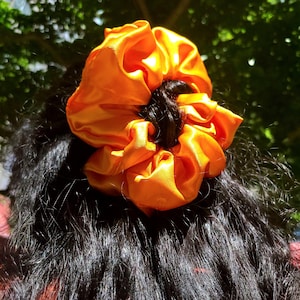 Chouchous en satin de soie, chouchous pour cheveux, ensemble de chouchous en soie, ensemble de chouchous en satin de soie mûre, cadeau pour elle, cadeau d'anniversaire, ensemble d'élastiques à cheveux