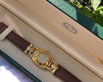 GUCCI グッチ✴︎タイトスカート ブラック フレア 美品 ベルト付き GUCCI グッチ（42） タイトスカート ブラック