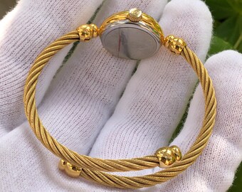 VINTAGE GUCCI 2047 Series Flexible Twisted Bangle Type Gold Plated