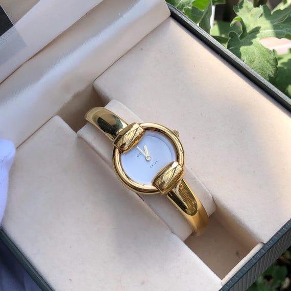 ヴィンテージ グッチ 1400L ゴールドメッキ バングルタイプ レディース