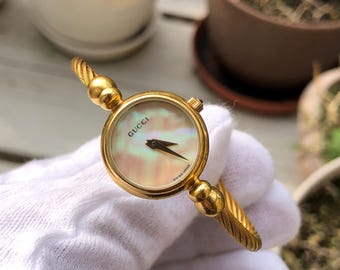 Vintage 90s Gucci 1500 Mother of Pearl Dial Tank Style Dial