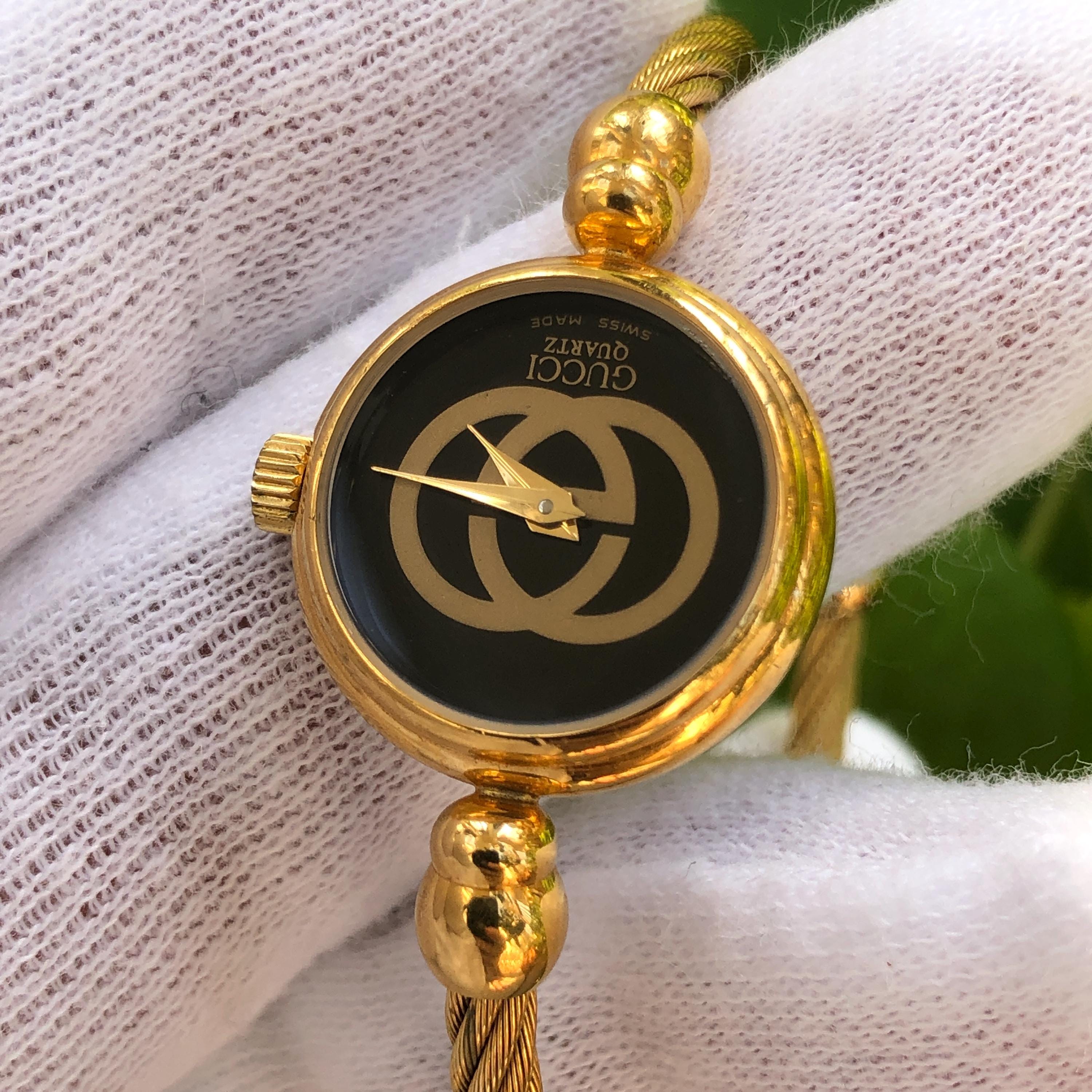VINTAGE GUCCI 2047 Series Flexible Twisted Bangle Type Gold Plated