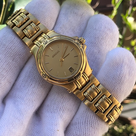 希少なヴィンテージグッチ9240Lシリーズブレスレットタイプゴールド