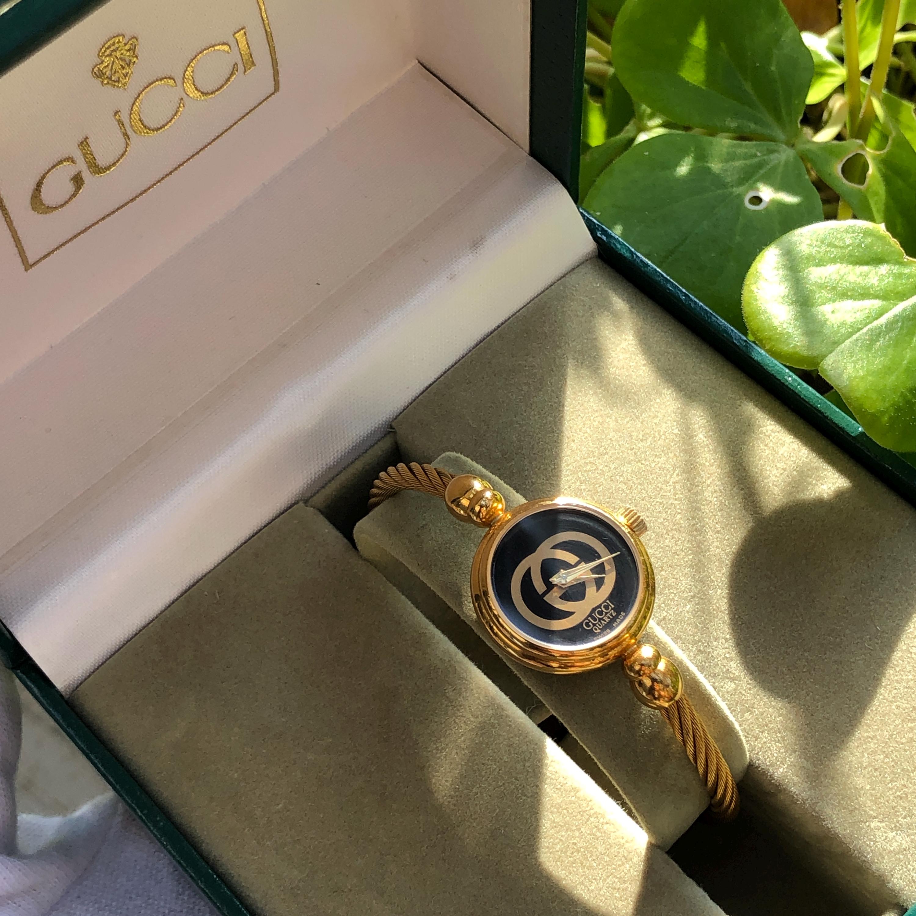 グッチ　2047 L  レディース　腕時計　ヴィンテージ　ゴールド GUCCI ヴィンテージ グッチ 2047L クォーツ 中古 レディース 1990年代