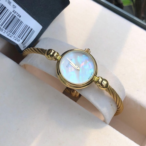 VINTAGE GUCCI 2700.2L series Flexible twisted bangle type gold plated MOP dial lady's watch - Box, Tag, Papers Excellent condition