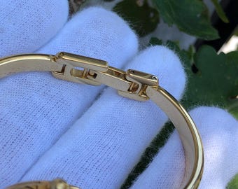 プチサイズの手にぴったりのヴィンテージグッチ1400Lゴールドメッキ