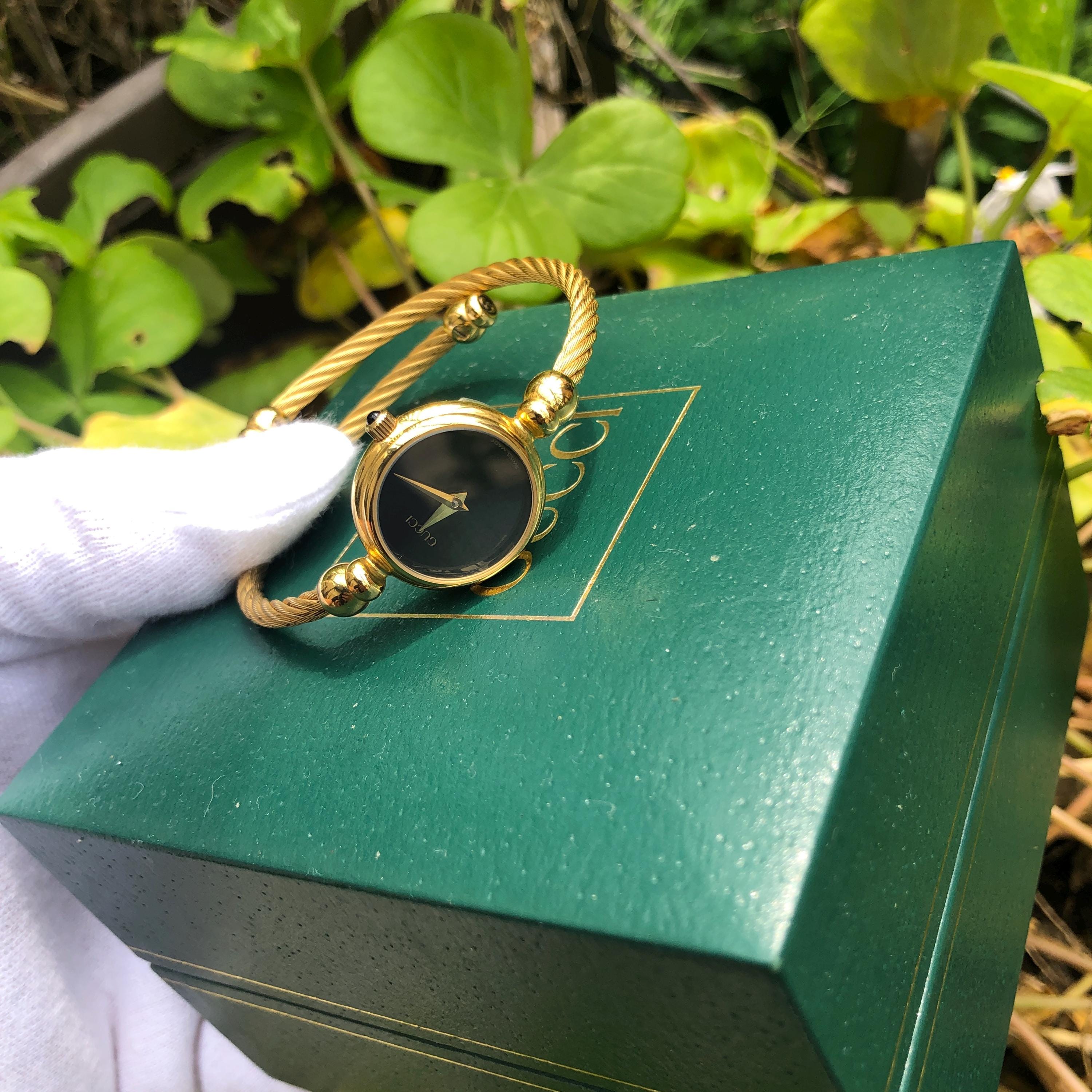 ヴィンテージグッチ 2700 RARE VINTAGE GUCCI 2700.2.L Series Flexible Twisted Bangle Type