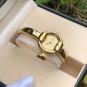 VINTAGE GUCCI 1400L gold plated bangle type lady’s horsebit watch Golden Dial  Version 16-17cm wrist Boxed Very Good Condition