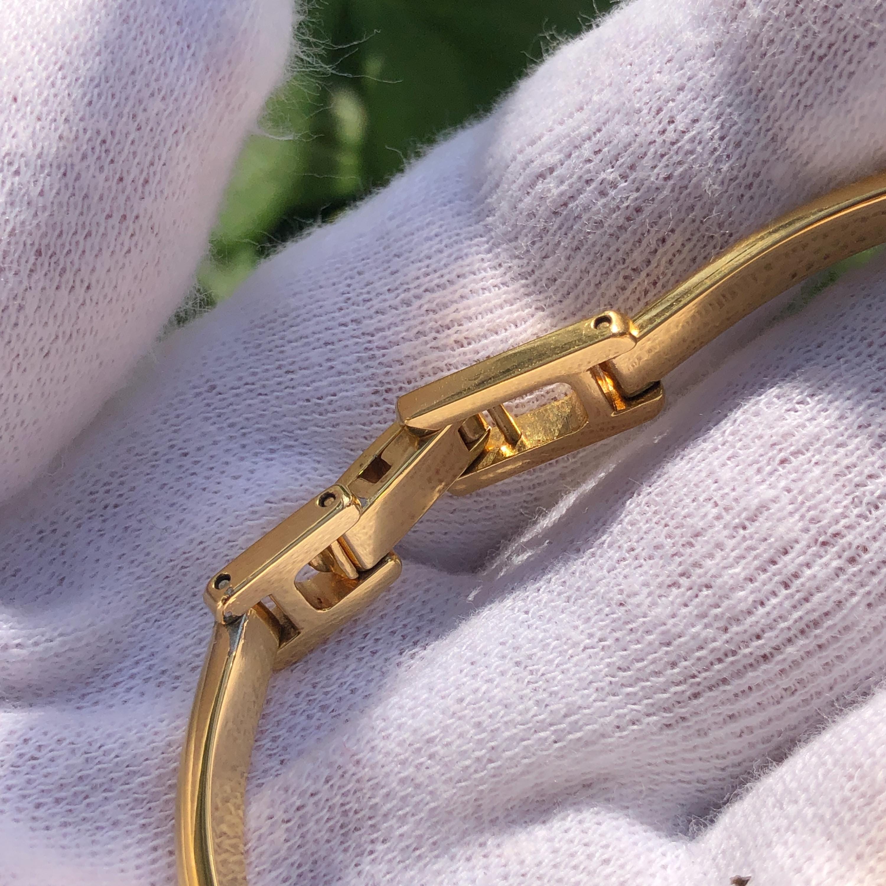 RARE VINTAGE GUCCI 1900L Gold Plated Bangle Type Lady's Watch