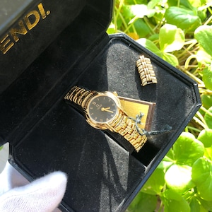 RARE Vintage FENDI 300L Black Dial gold plated ladies Full Set box and papers Good condition