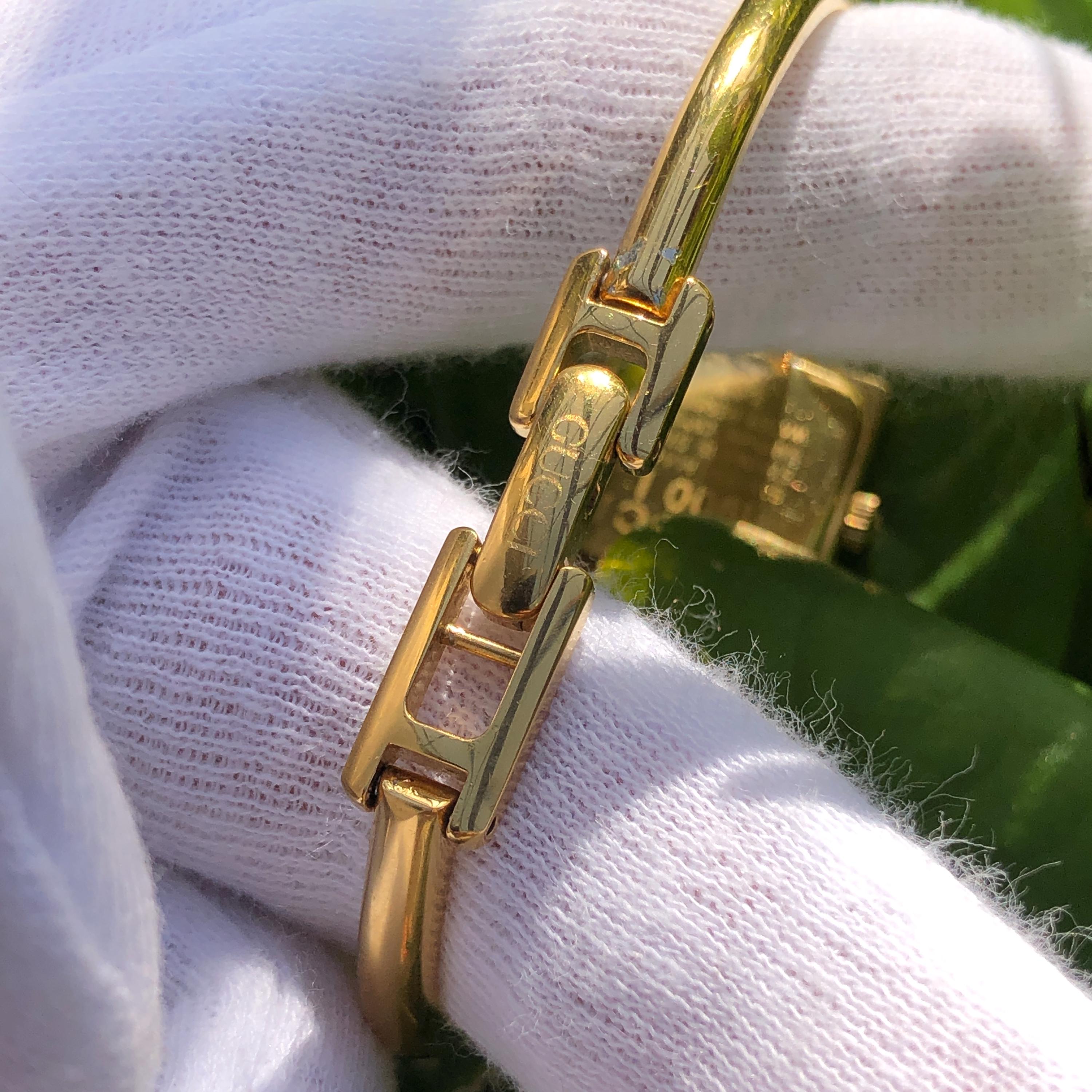 RARE VINTAGE GUCCI 1900L Gold Plated Bangle Type Lady's Watch