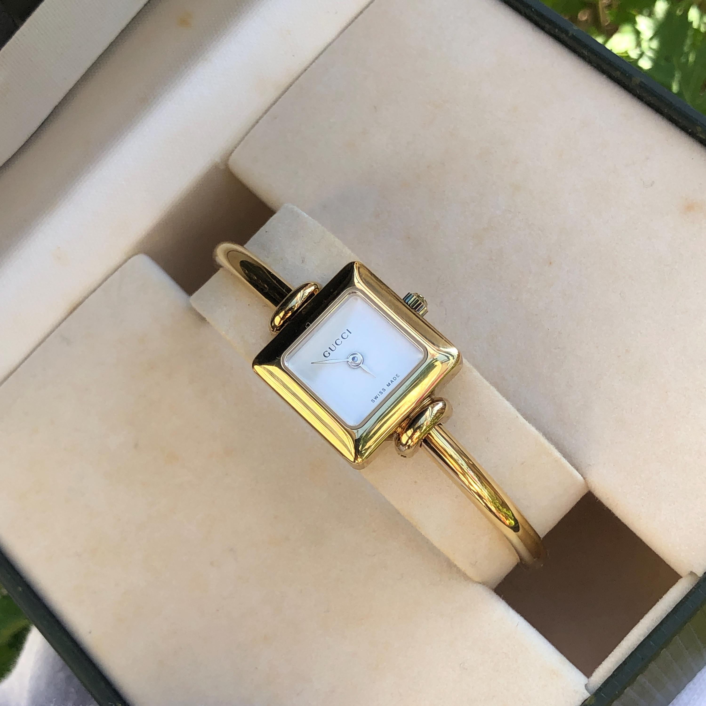 GUCCI‪‪❤︎‬1900L レディース 腕時計 GUCCI 1900L Silver Dial Vintage Quartz Women's Watch Used