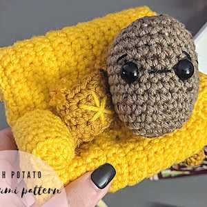 Couch Potato Amigurumi Pattern PDF - Miniature Couch Crochet Pattern - Gag Gift - Dollhouse Furniture DIY - Kawaii Crochet Pattern