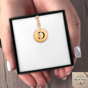 Chaveiro Inicial Floral Personalizado – Chaveiro de Resina com Letra D Personalizada – Presente de Monograma para Ela
