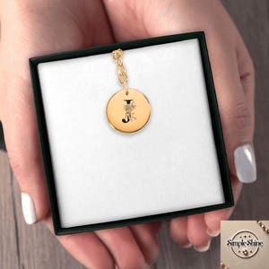 Chaveiro Inicial Floral Personalizado – Chaveiro de Resina com Letra J Personalizada – Presente de Monograma para Ela