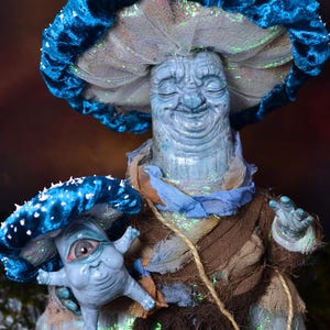 Conjunto de muñeca de arte única de hada seta – Criatura fúngica caprichosa, escultura de coleccionista de fantasía oscura imagen 10